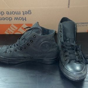 Size 13 Men’s Converse